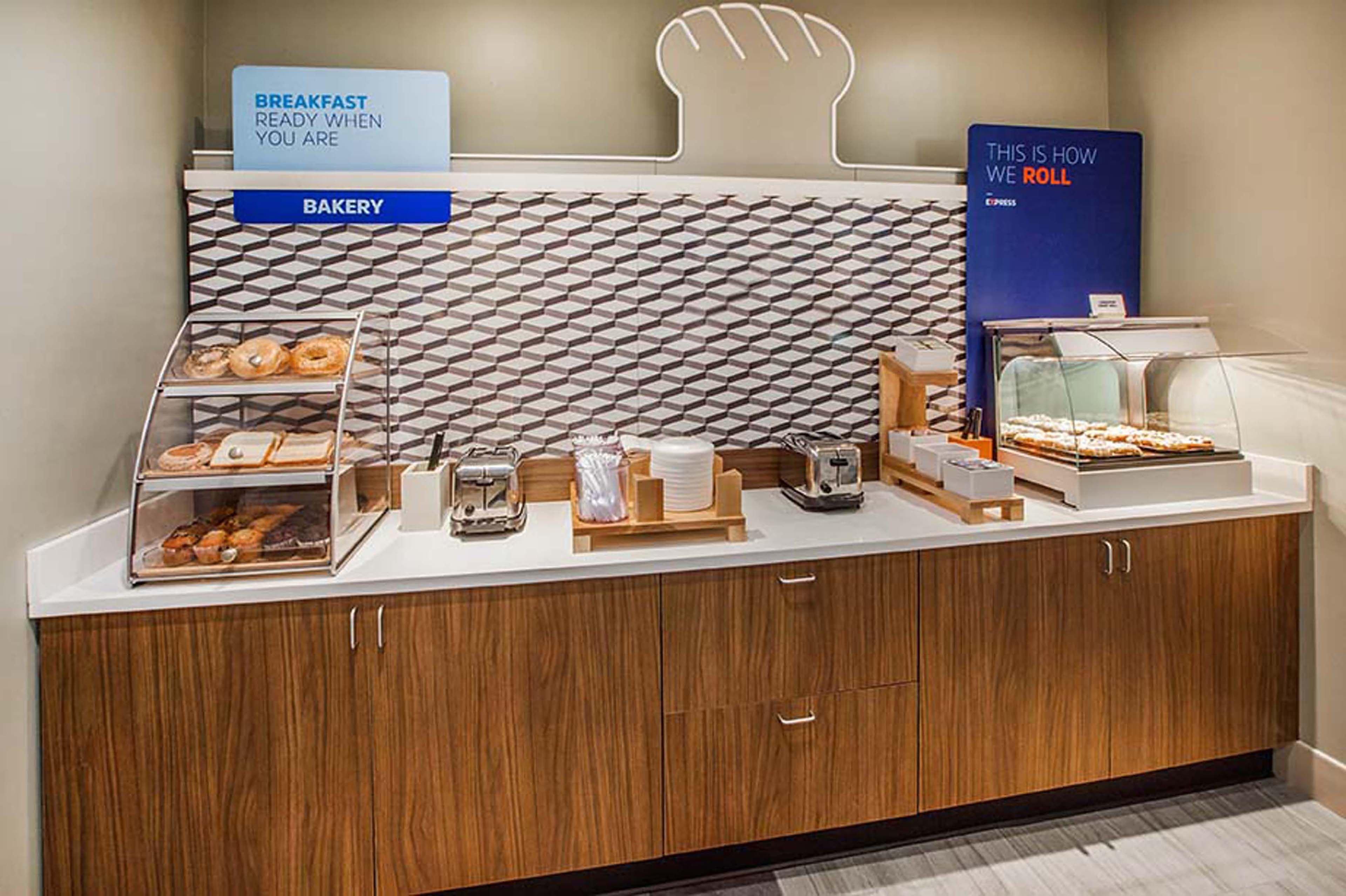 Holiday Inn Express Cincinnati West By Ihg Dent Zewnętrze zdjęcie